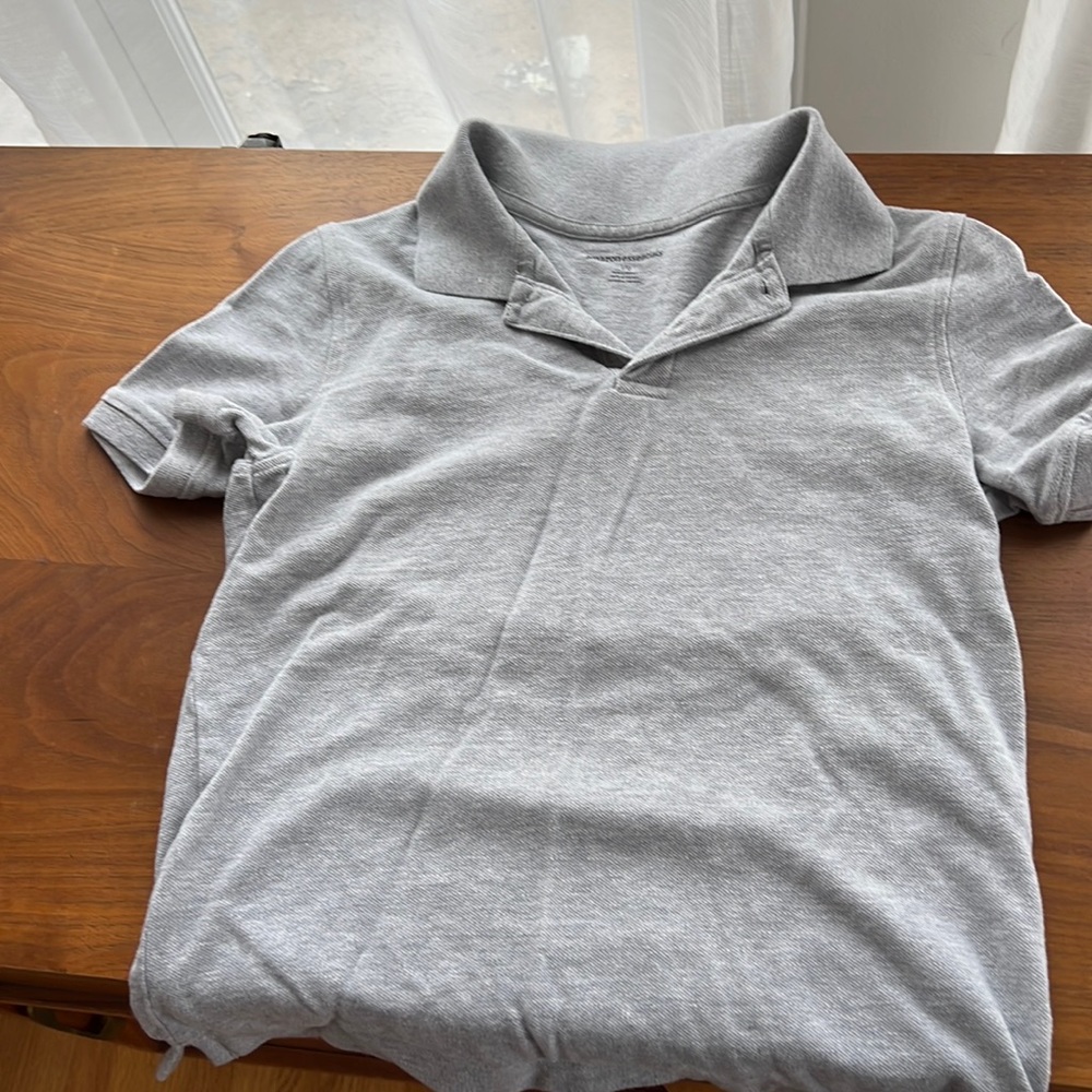 Amazon Essential uniform polo. Gray. Kids size Large 10-12